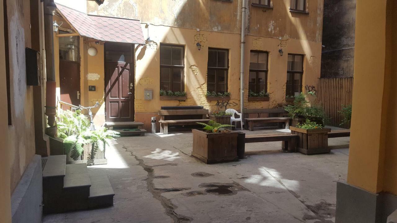 Flat In Front Of Central Station Riga Exterior photo